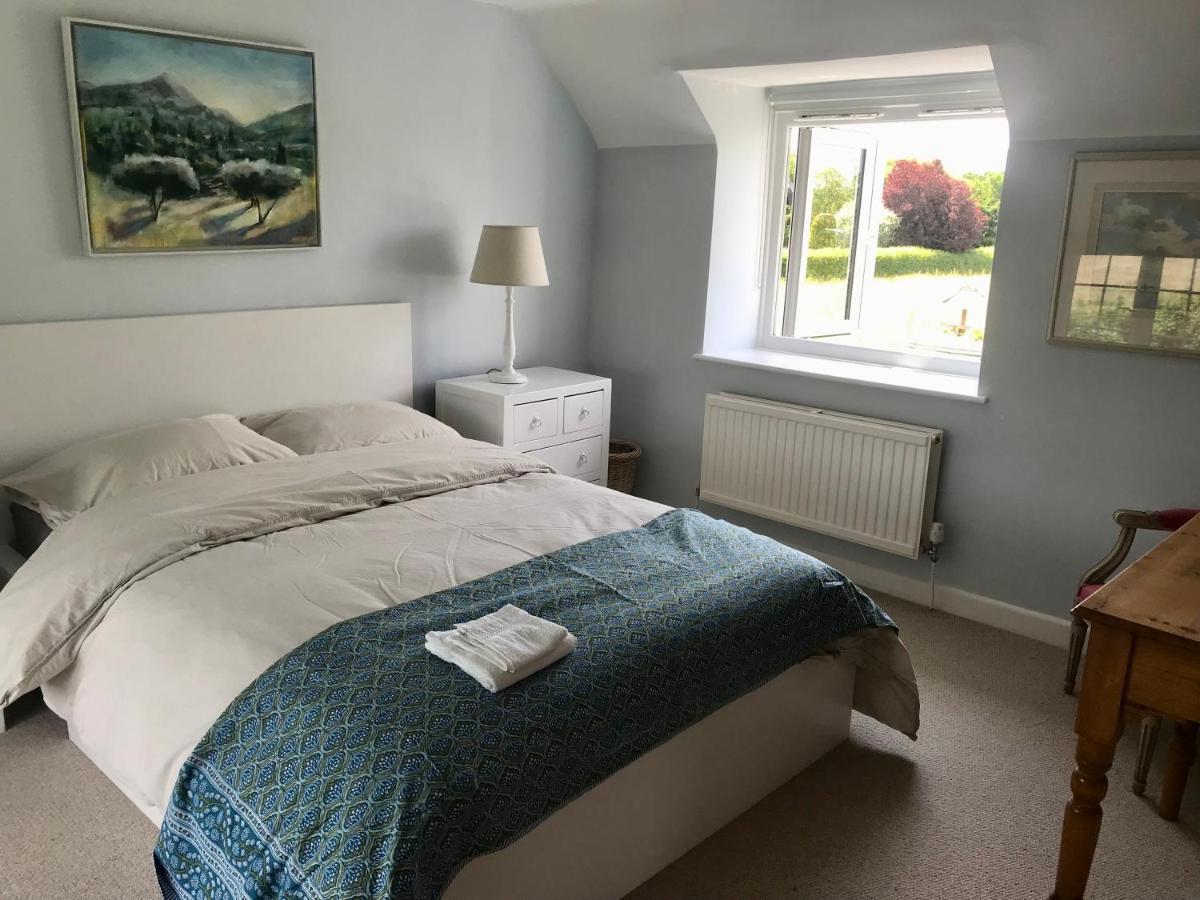 Charming Modernized Country Near Mere, Wiltshire
